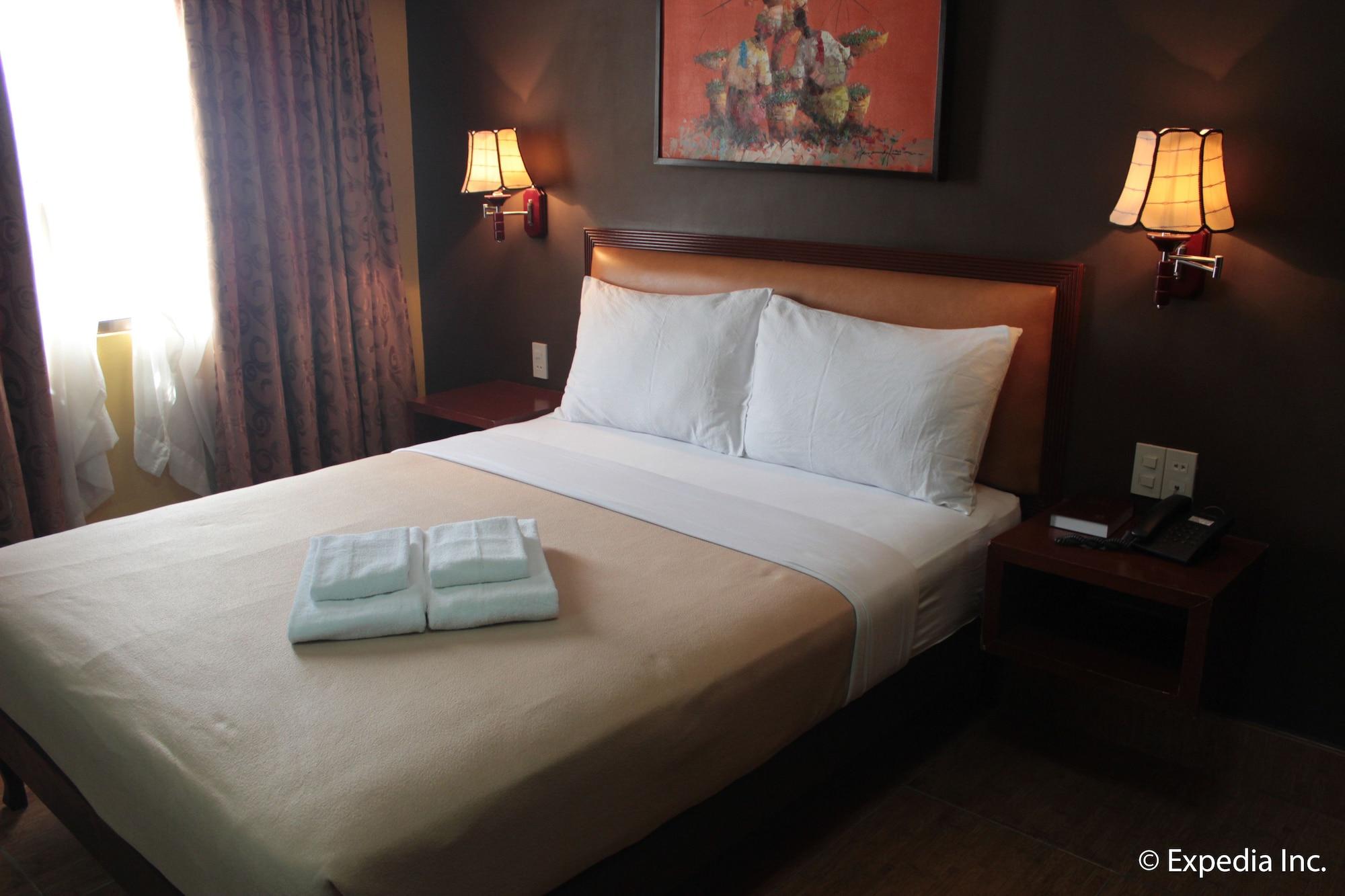 Pamulinawen Hotel Laoag Zewnętrze zdjęcie