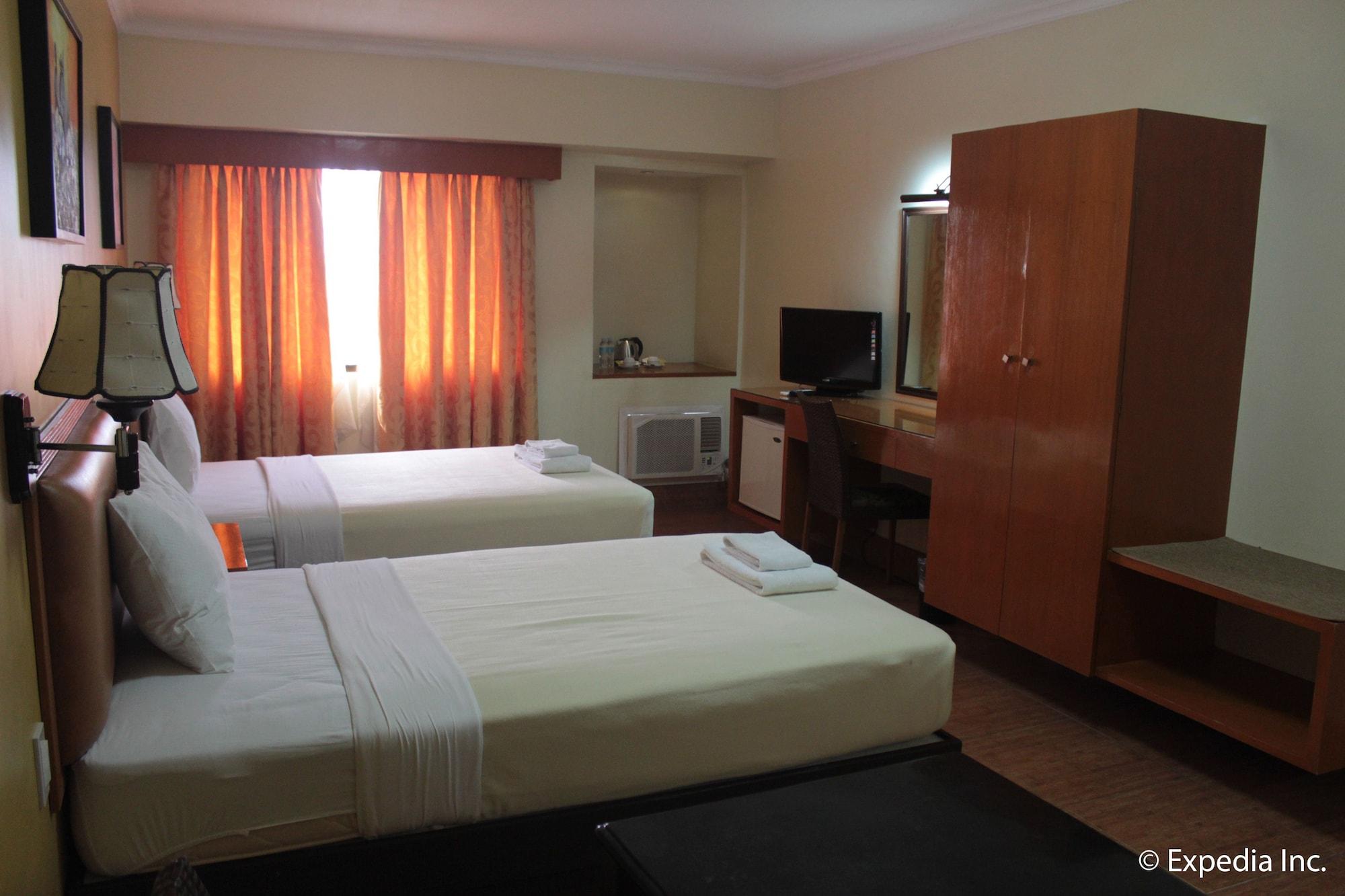 Pamulinawen Hotel Laoag Zewnętrze zdjęcie