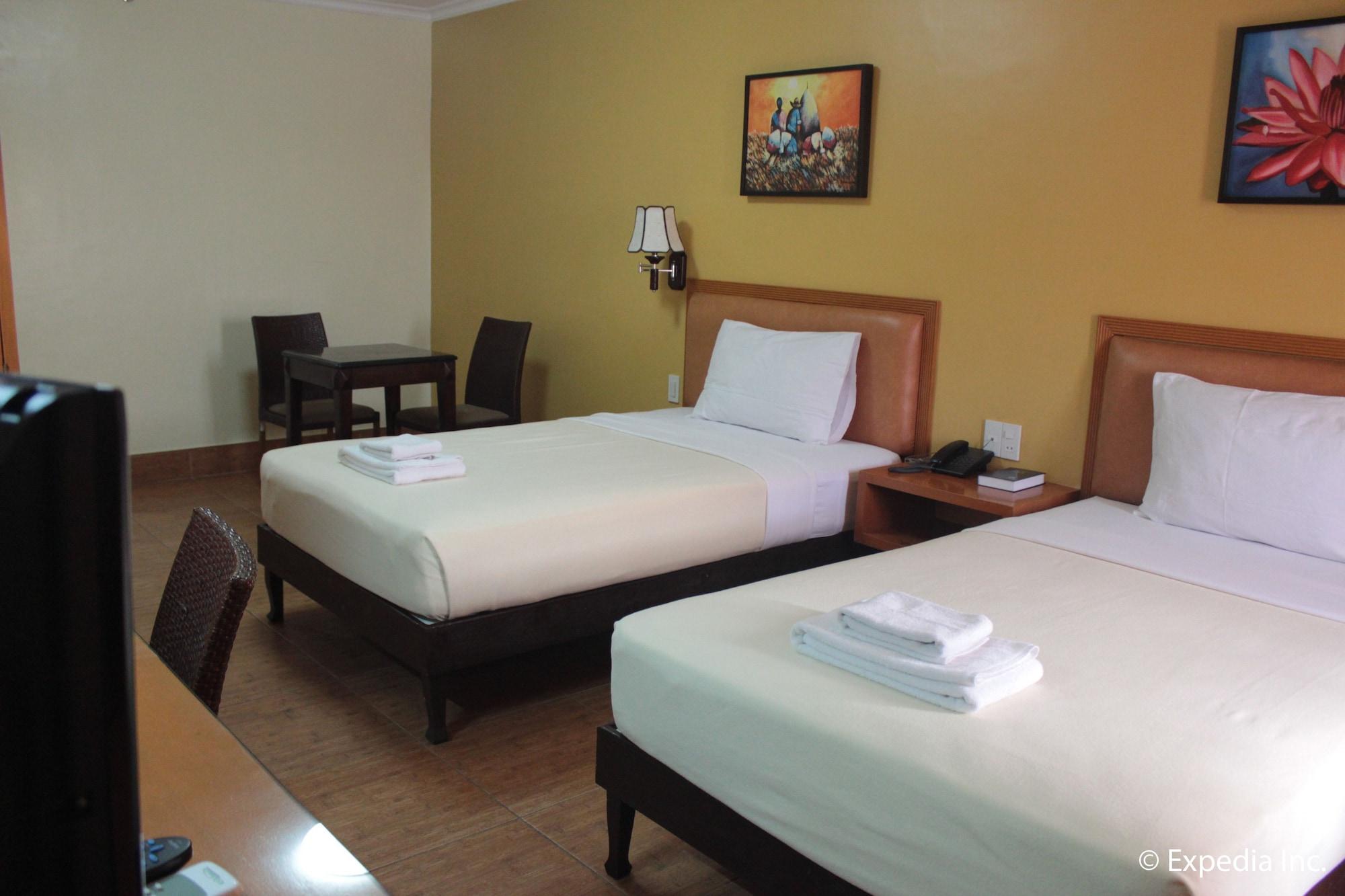 Pamulinawen Hotel Laoag Zewnętrze zdjęcie
