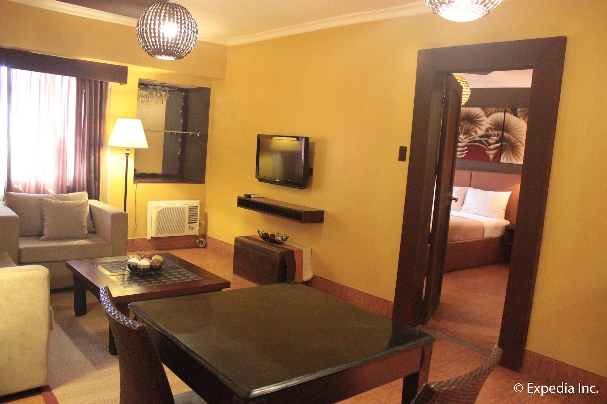 Pamulinawen Hotel Laoag Zewnętrze zdjęcie