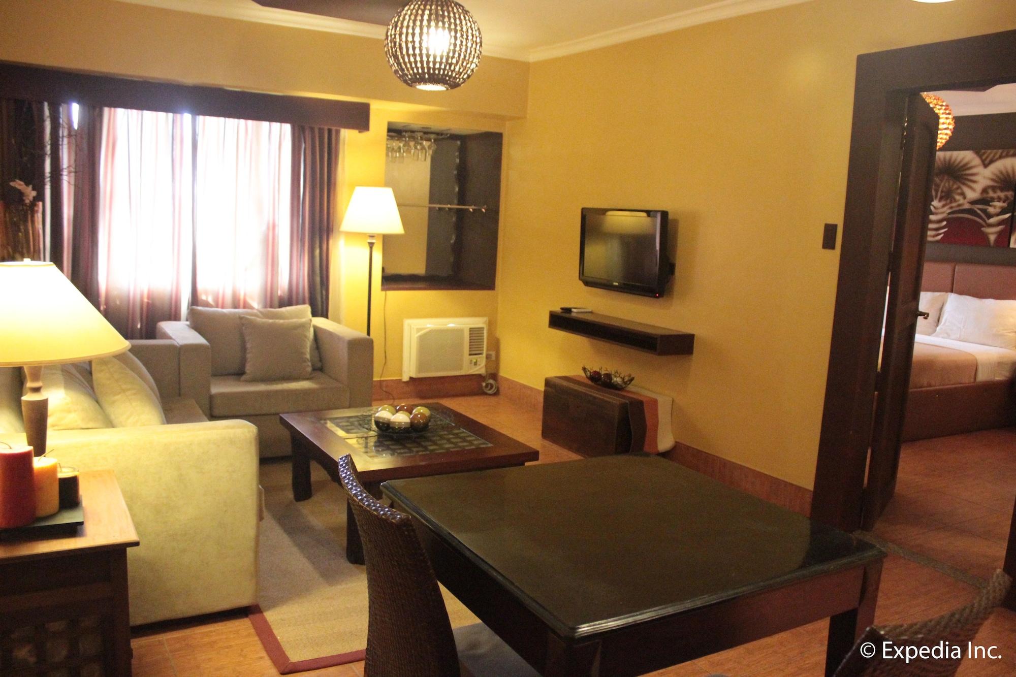 Pamulinawen Hotel Laoag Zewnętrze zdjęcie