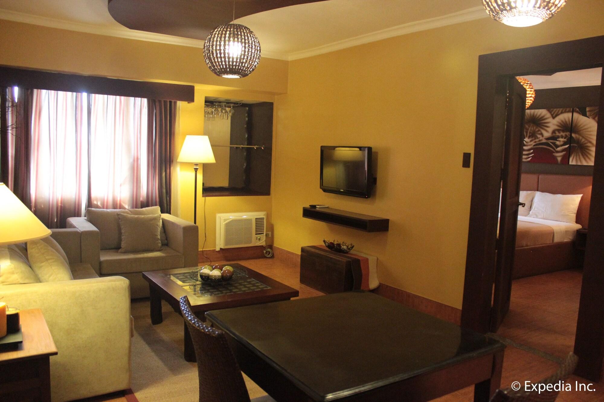 Pamulinawen Hotel Laoag Zewnętrze zdjęcie
