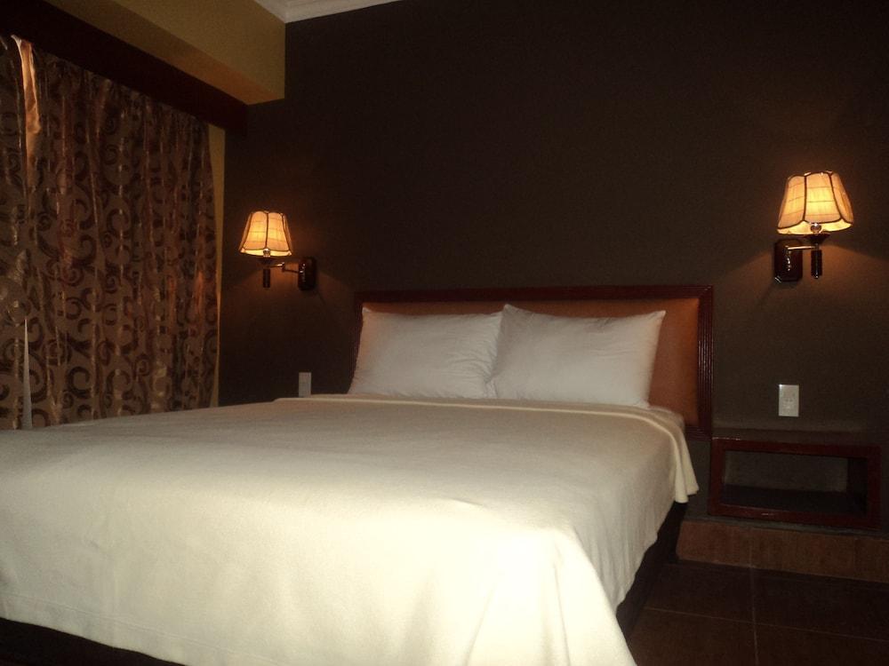 Pamulinawen Hotel Laoag Zewnętrze zdjęcie