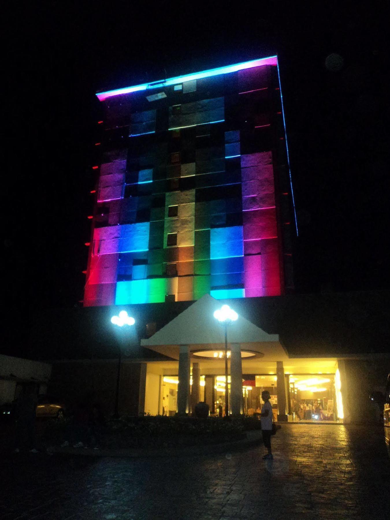 Pamulinawen Hotel Laoag Zewnętrze zdjęcie